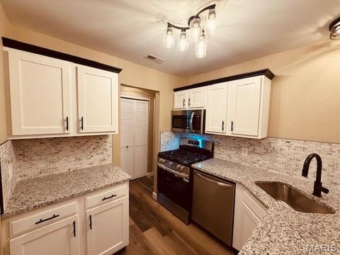 Tiny photo for 1445 Whispering Creek Drive #C, Ballwin, MO 63021 (MLS # 25076752)