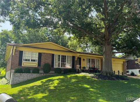 Photo of 9218 Laramie Drive, St Louis, MO 63126 (MLS # 26041524)