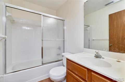 Tiny photo for 16530 Victoria Crossing Drive #L, Wildwood, MO 63040 (MLS # 26003139)