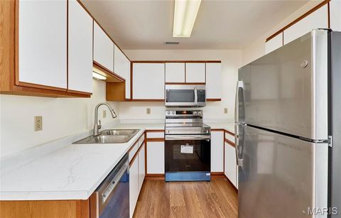 Tiny photo for 16530 Victoria Crossing Drive #L, Wildwood, MO 63040 (MLS # 26003139)