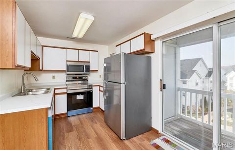 Tiny photo for 16530 Victoria Crossing Drive #L, Wildwood, MO 63040 (MLS # 26003139)