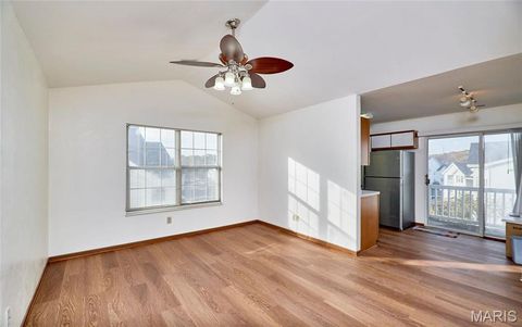 Tiny photo for 16530 Victoria Crossing Drive #L, Wildwood, MO 63040 (MLS # 26003139)