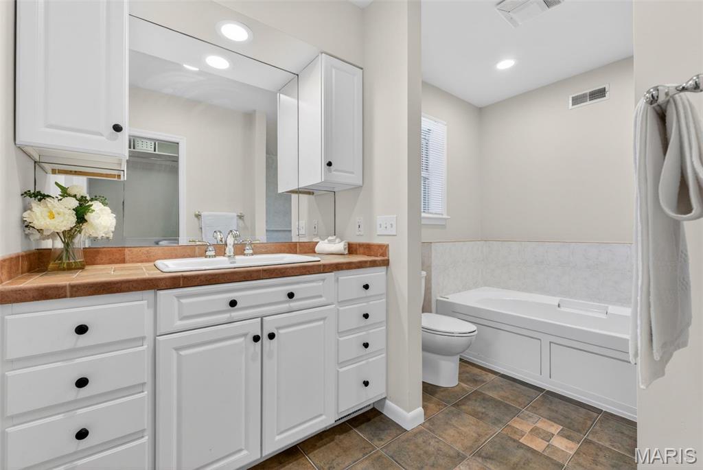 Price Court - Residential