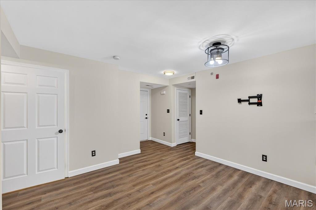 Springhurst Terrace #18 - Residential