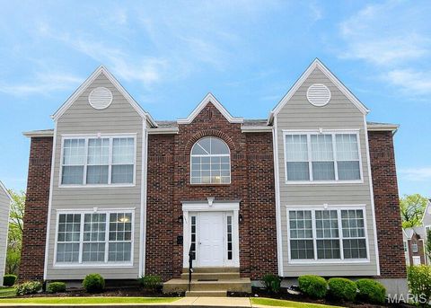 Photo of 1344 Highland Oaks Drive #A, Ballwin, MO 63021 (MLS # 26009079)