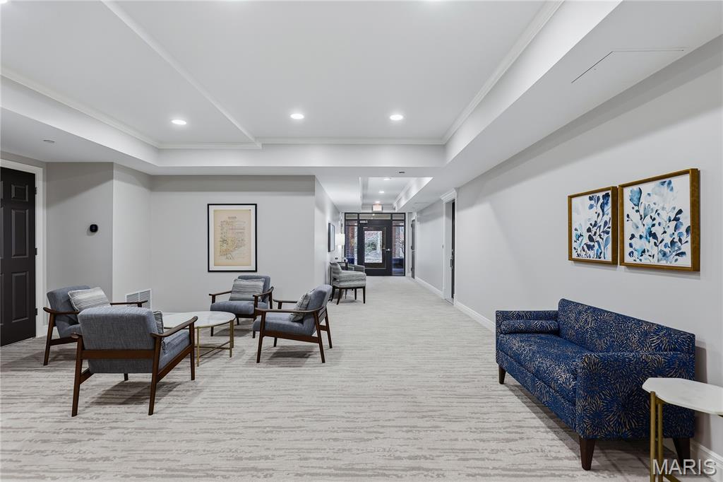 315 N Meramec Avenue 11