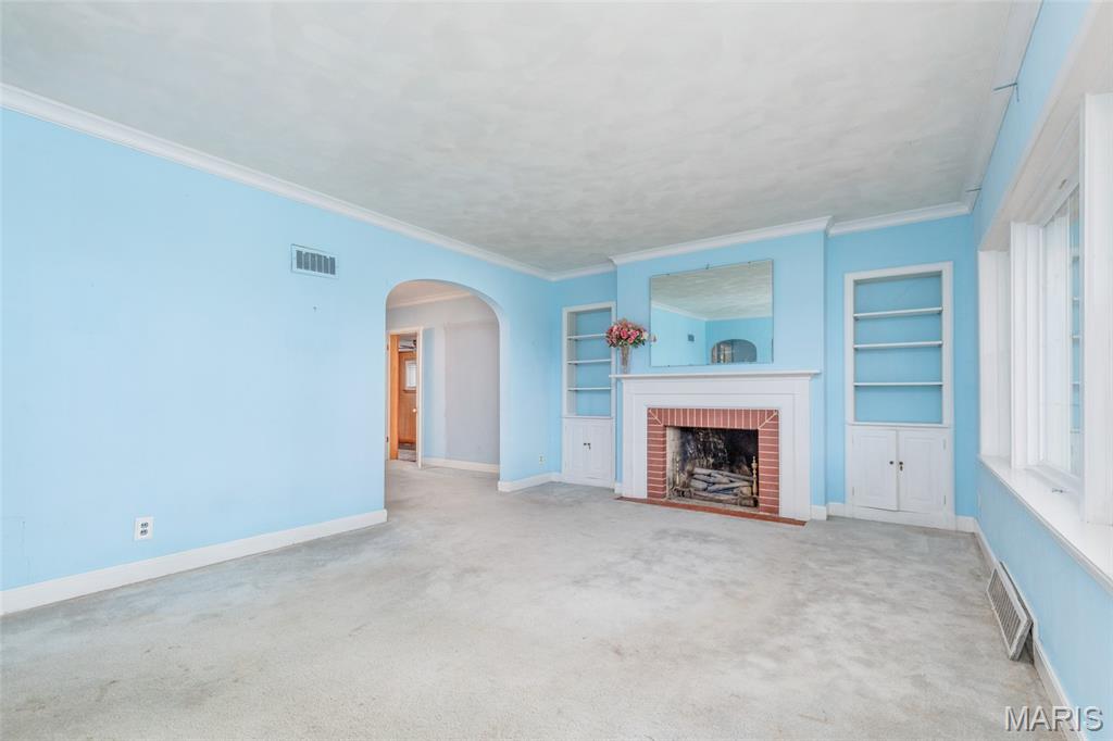 815 Old Elm Lane