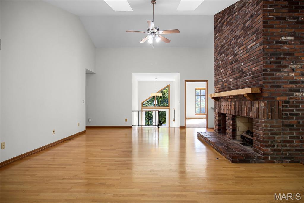 607 Crofton Circle Court