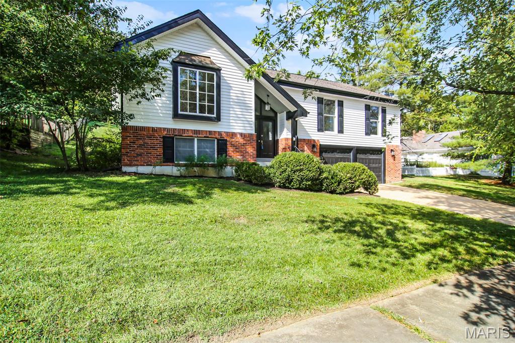 607 Crofton Circle Court