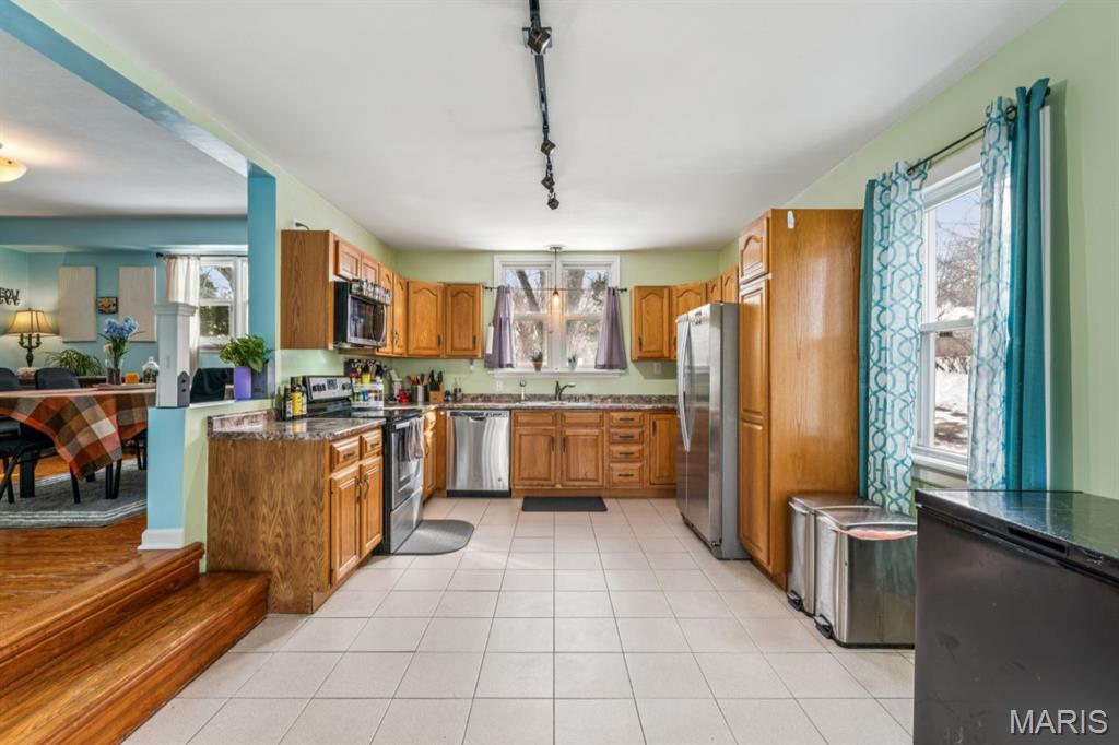 White Bob 02 - Residential