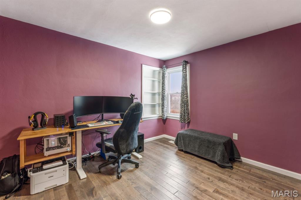 White Bob 02 - Residential