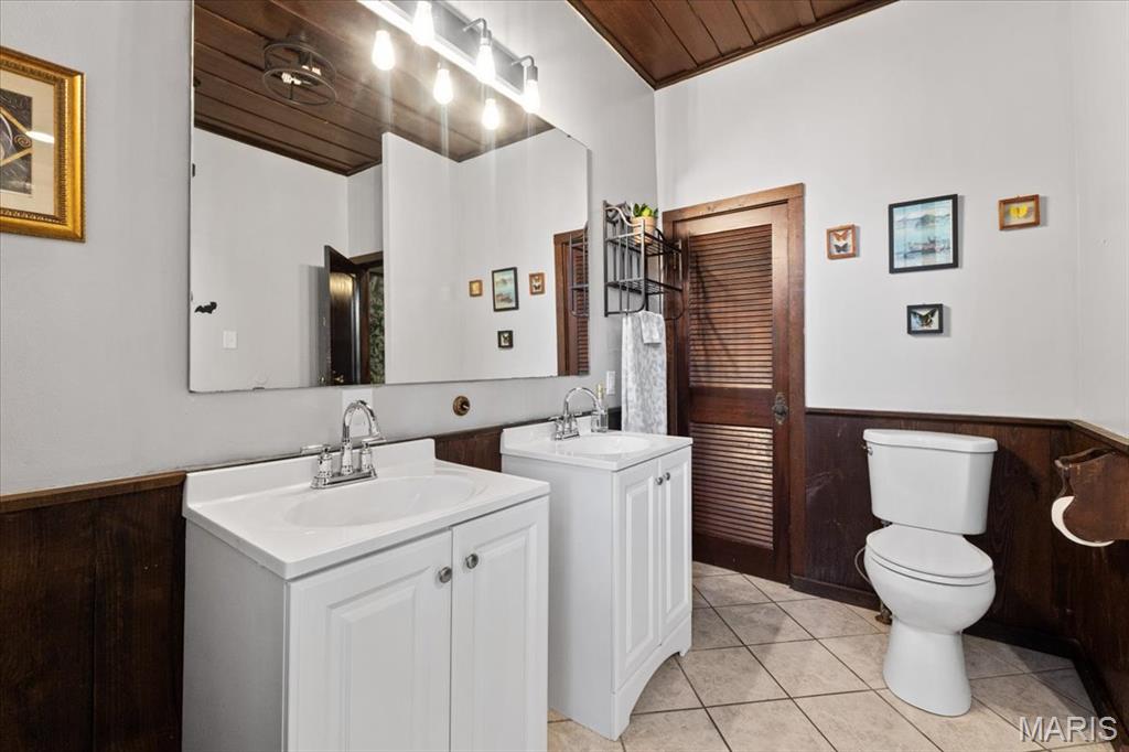 St Louis, Missouri 63129, United States, 3 Bedrooms Bedrooms, ,2 BathroomsBathrooms,Residential,Active,158576