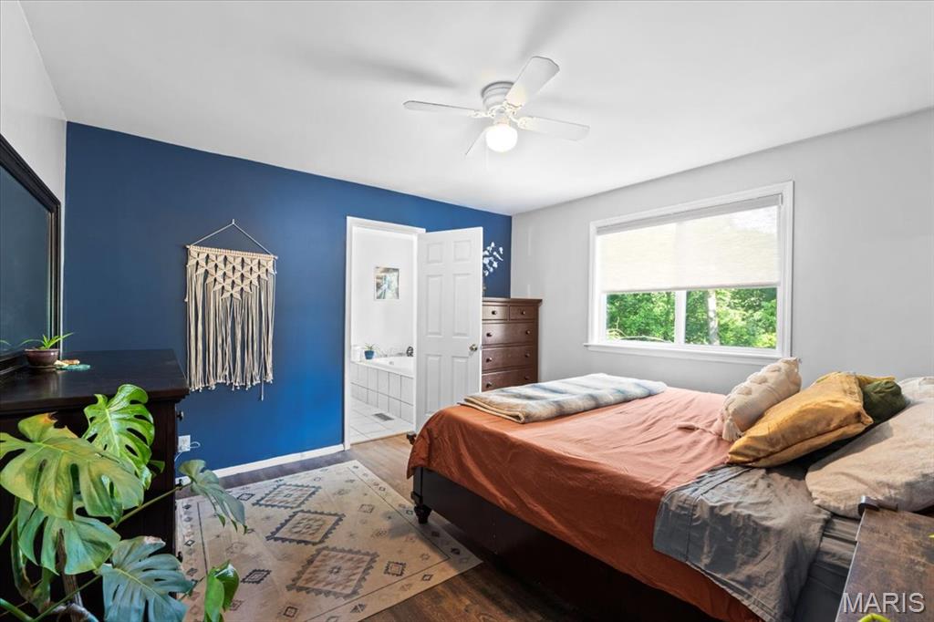 St Louis, Missouri 63129, United States, 3 Bedrooms Bedrooms, ,2 BathroomsBathrooms,Residential,Active,158576