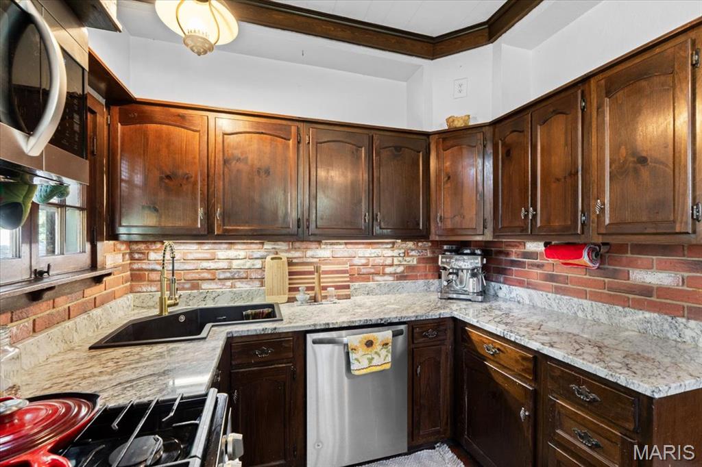 St Louis, Missouri 63129, United States, 3 Bedrooms Bedrooms, ,2 BathroomsBathrooms,Residential,Active,158576