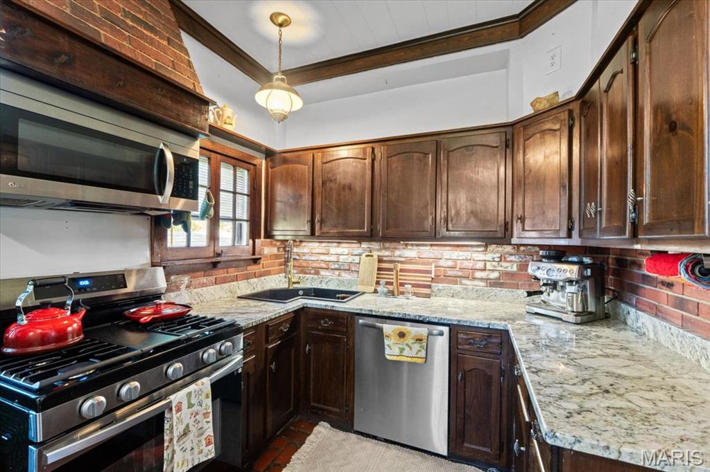 St Louis, Missouri 63129, United States, 3 Bedrooms Bedrooms, ,2 BathroomsBathrooms,Residential,Active,158576