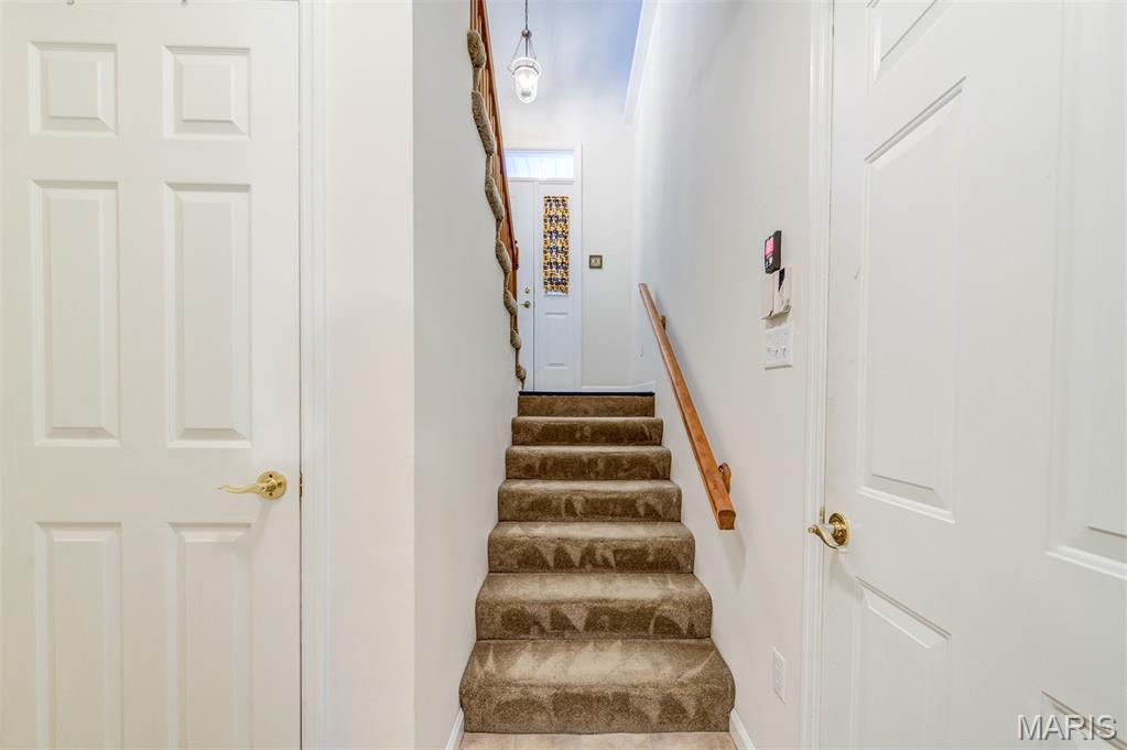 Crown Pointe Bldg 40 - Residential