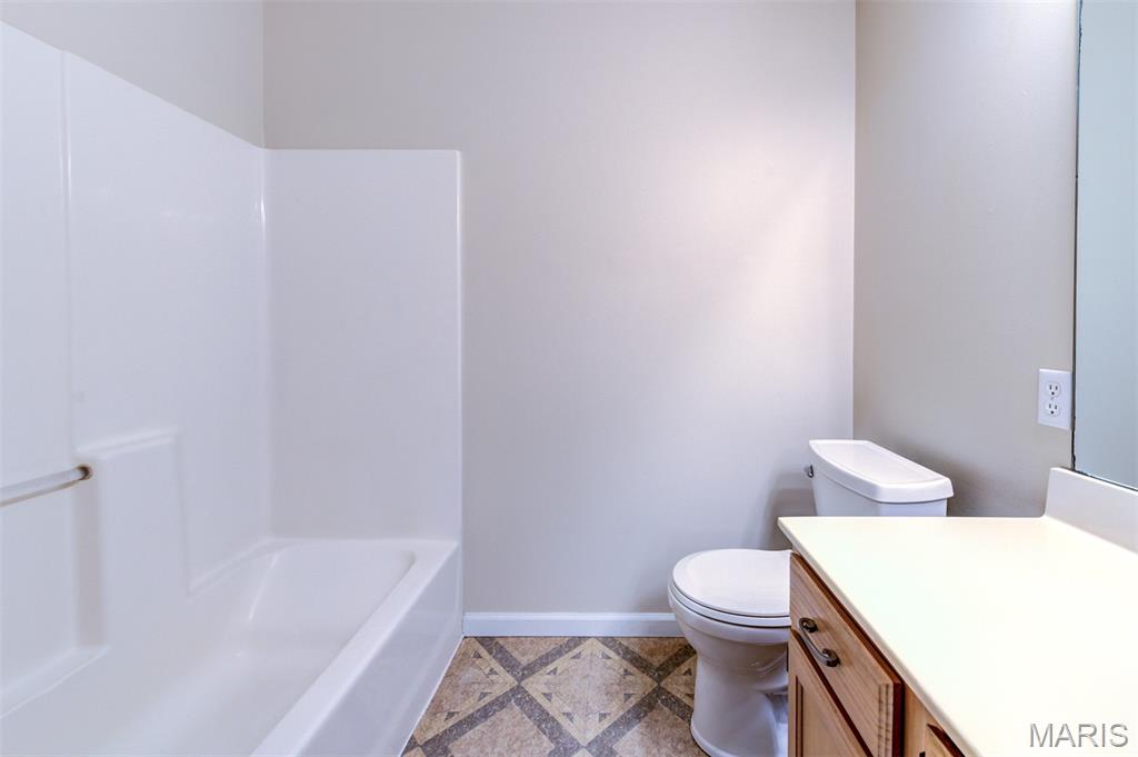 Crown Pointe Bldg 40 - Residential