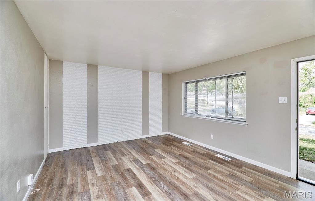 20 Ville Teresa Court