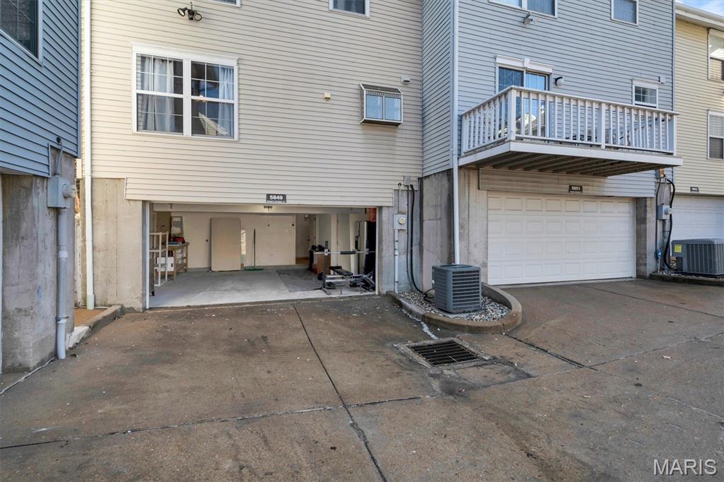 Linden Heights Twnhms - Residential