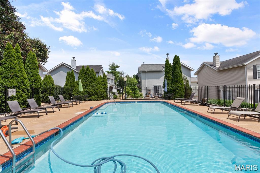 Linden Heights Twnhms - Residential