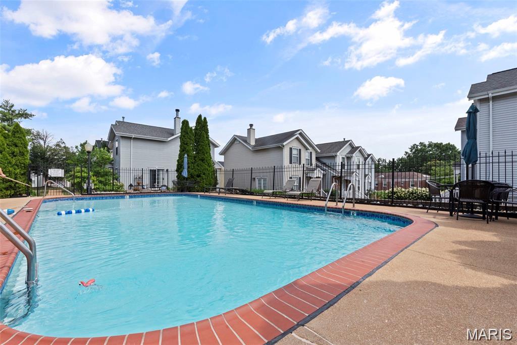 Linden Heights Twnhms - Residential