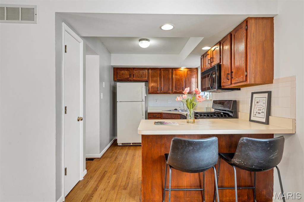 Linden Heights Twnhms - Residential