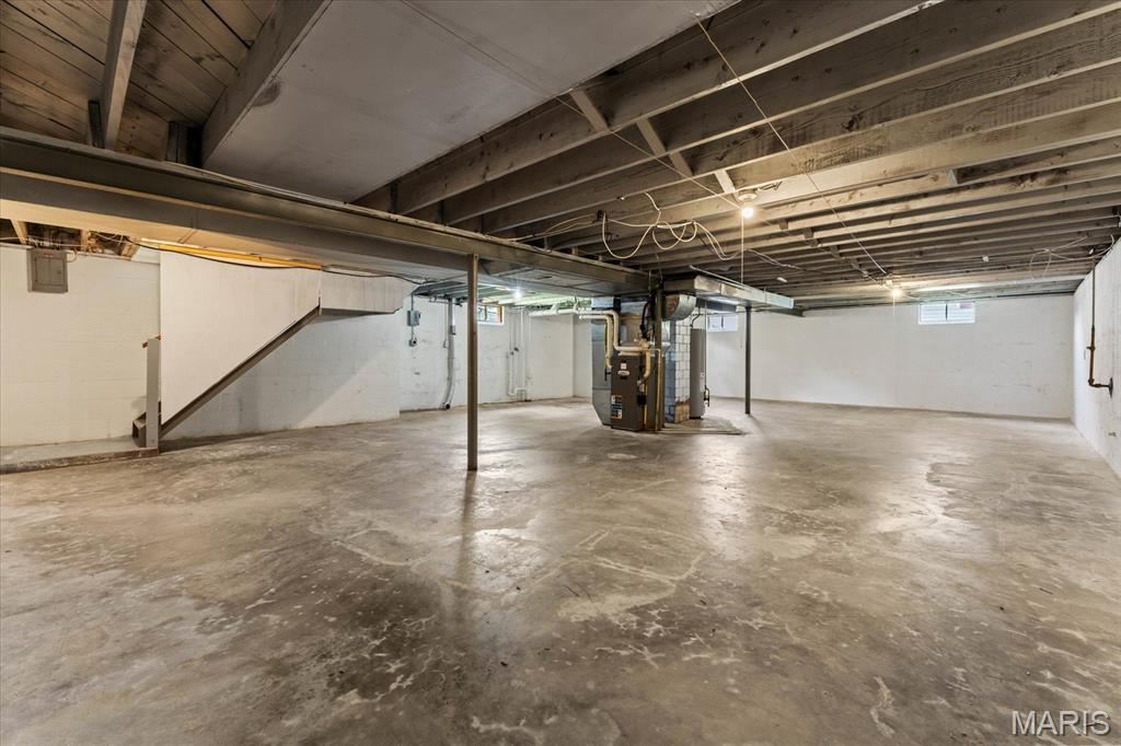 Edwardsville, Illinois 62025, United States, 3 Bedrooms Bedrooms, ,2 BathroomsBathrooms,Residential,Active,164242