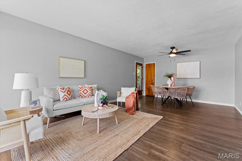 Edwardsville, Illinois 62025, United States, 3 Bedrooms Bedrooms, ,2 BathroomsBathrooms,Residential,Active,164242