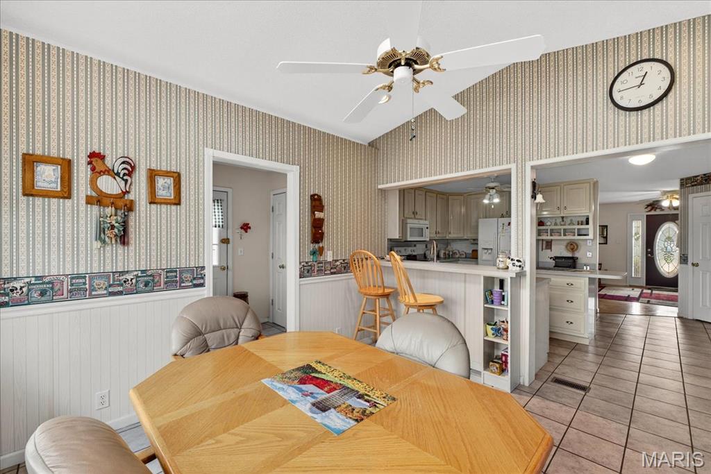 De Soto, Missouri 63020, United States, 3 Bedrooms Bedrooms, ,4 BathroomsBathrooms,Residential,Active,173612