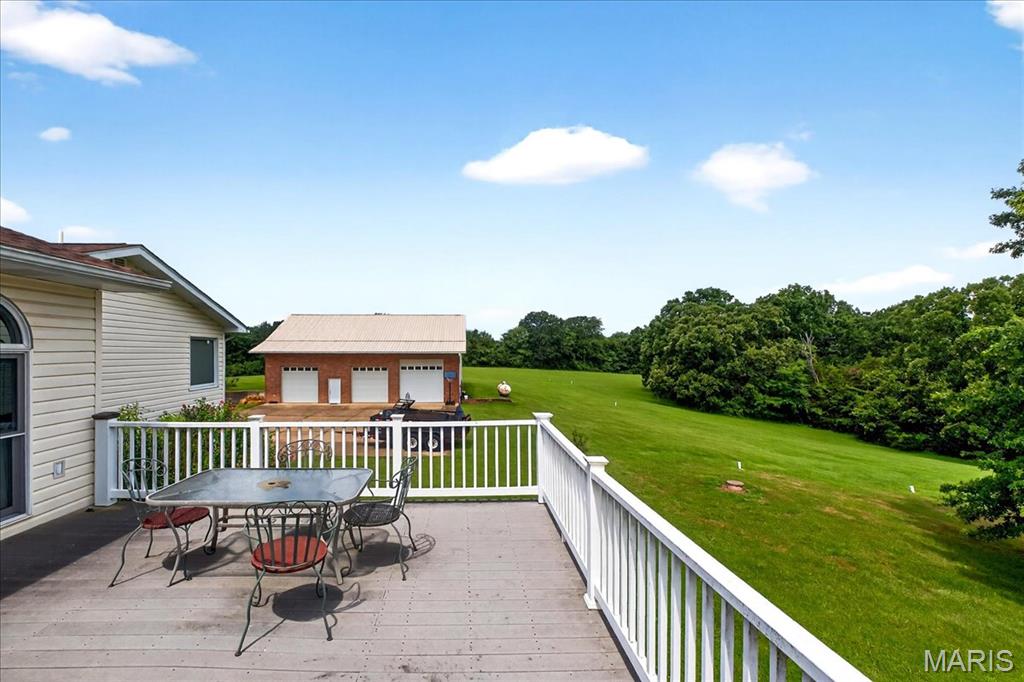 De Soto, Missouri 63020, United States, 3 Bedrooms Bedrooms, ,4 BathroomsBathrooms,Residential,Active,173612