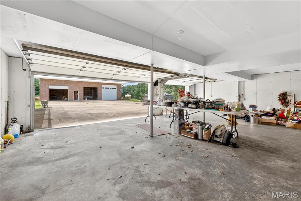 De Soto, Missouri 63020, United States, 3 Bedrooms Bedrooms, ,4 BathroomsBathrooms,Residential,Active,173612