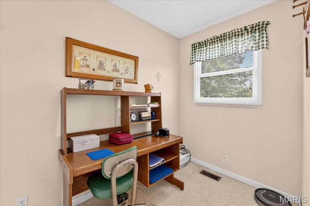 De Soto, Missouri 63020, United States, 3 Bedrooms Bedrooms, ,4 BathroomsBathrooms,Residential,Active,173612