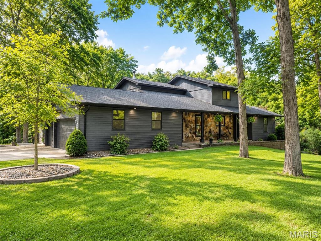 11 Brushy Hill Court
