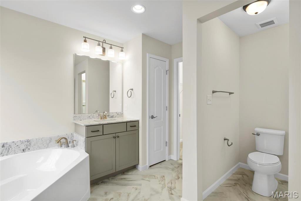 Ryehill Manor - Residential