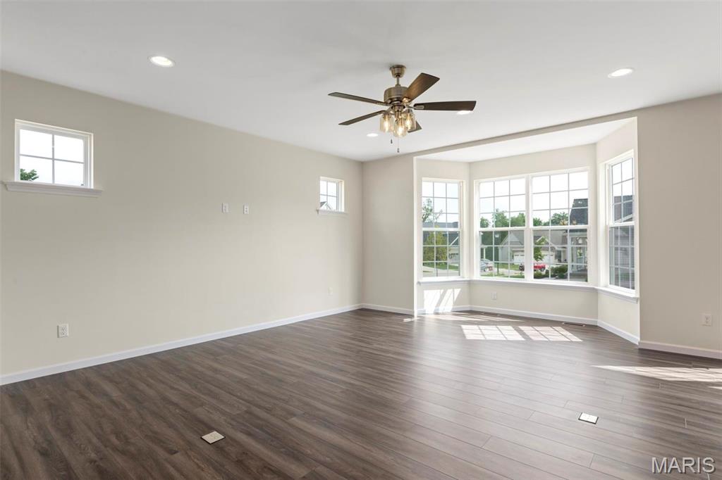 Ryehill Manor - Residential