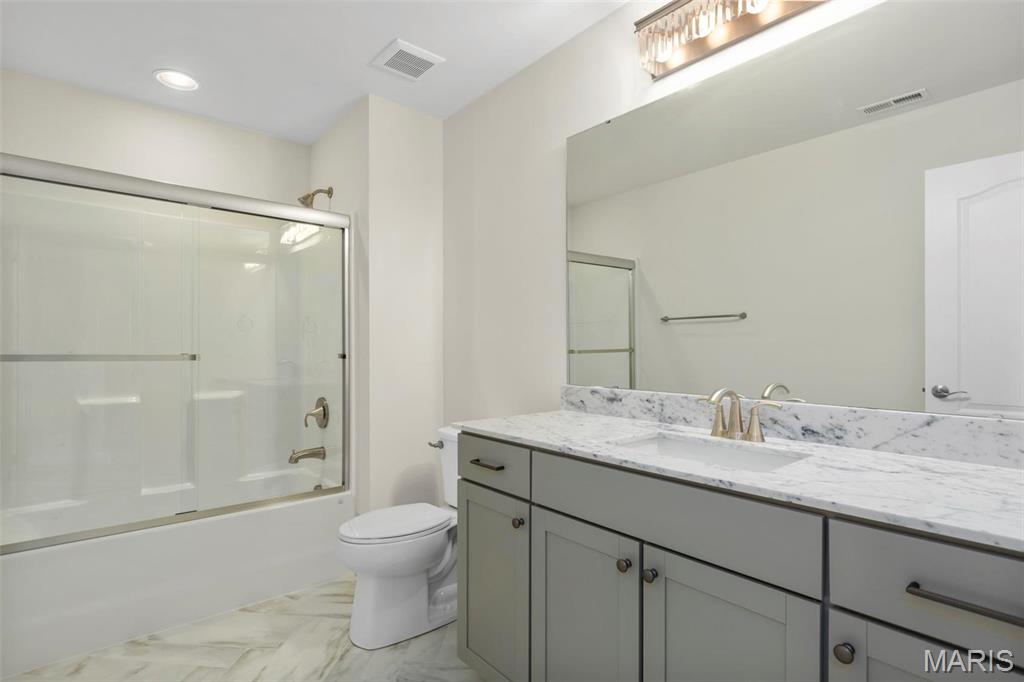 Ryehill Manor - Residential