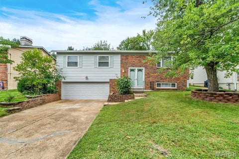 Tiny photo for 331 Sorrento Drive, Ballwin, MO 63021 (MLS # 26059091)