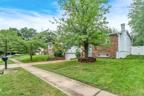 Tiny photo for 331 Sorrento Drive, Ballwin, MO 63021 (MLS # 26059091)