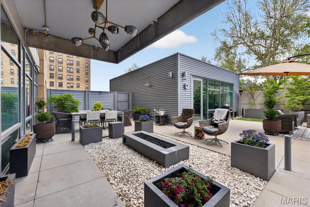 4545 Lindell Condo - Residential