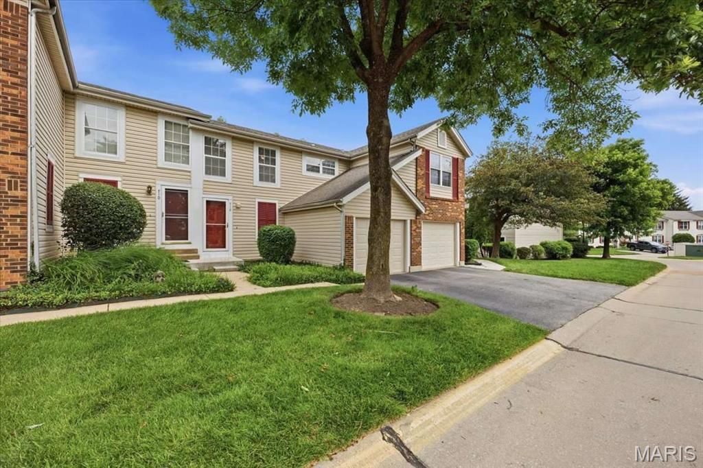 Photo of 712 Sugar Glen Drive #7, St Peters, MO 63376 (MLS # 26031878)
