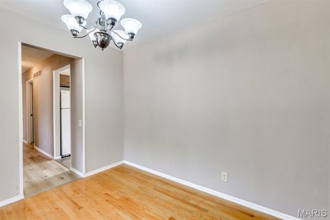 Tiny photo for 1210 Rivoli Drive, Ballwin, MO 63011 (MLS # 25070039)