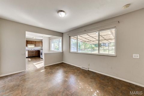 Tiny photo for 1210 Rivoli Drive, Ballwin, MO 63011 (MLS # 25070039)