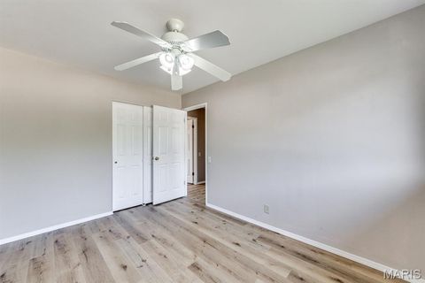 Tiny photo for 1210 Rivoli Drive, Ballwin, MO 63011 (MLS # 25070039)