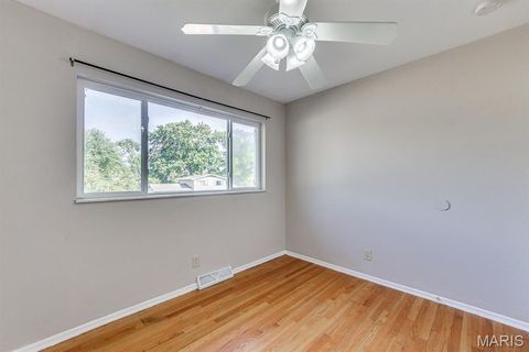 Tiny photo for 1210 Rivoli Drive, Ballwin, MO 63011 (MLS # 25070039)