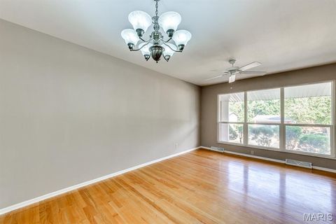 Tiny photo for 1210 Rivoli Drive, Ballwin, MO 63011 (MLS # 25070039)