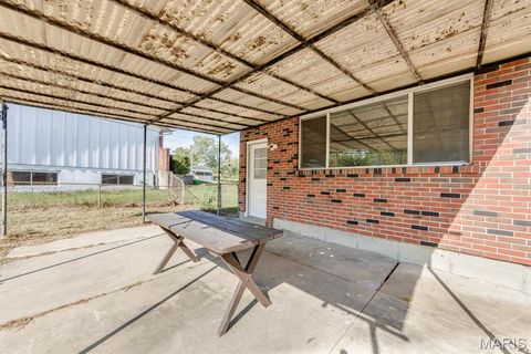 Tiny photo for 1210 Rivoli Drive, Ballwin, MO 63011 (MLS # 25070039)