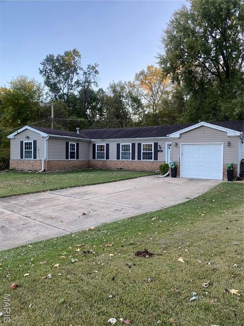 1004 Foxlair Court Bellefontaine Nghbrs MO 63137