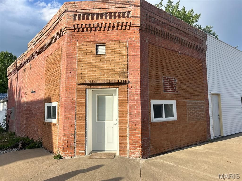 Photo of 29253 Des Moines Street, Wayland, MO 63472 (MLS # 26026318)