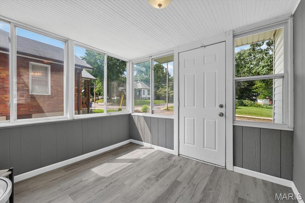 8803 Alva Avenue - Photo 4