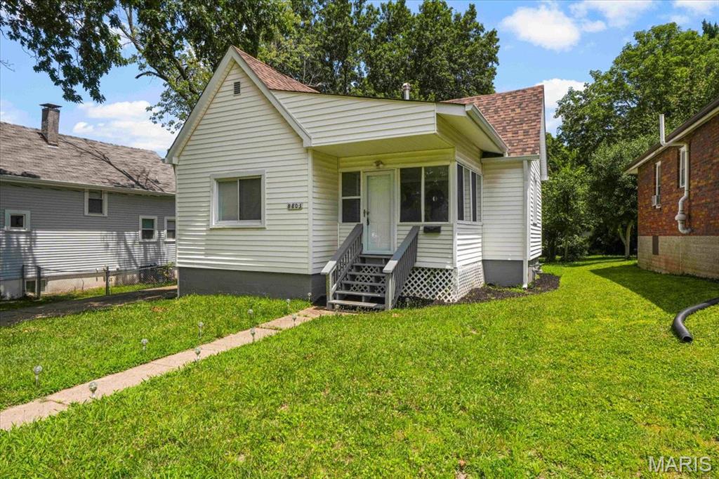 8803 Alva Avenue - Photo 3